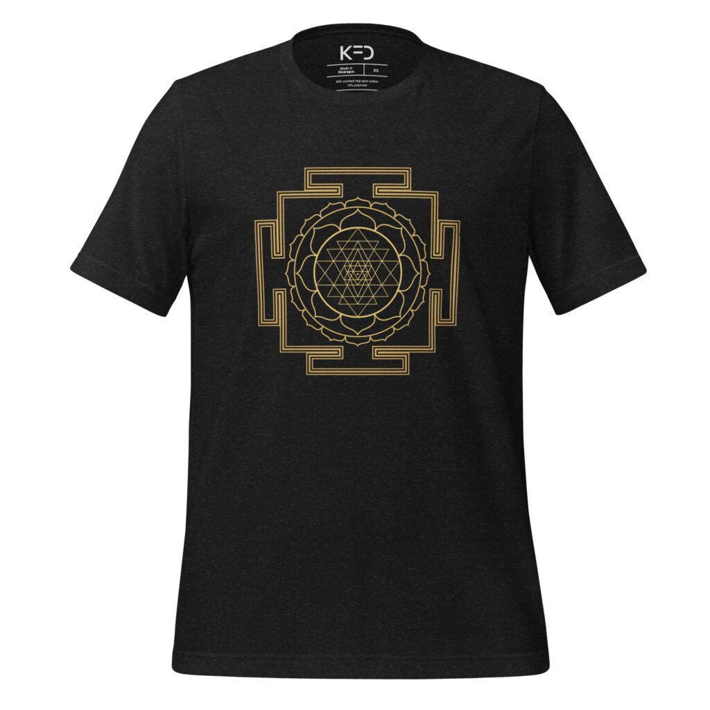 Camiseta con geometría sagrada Sri Yantra
